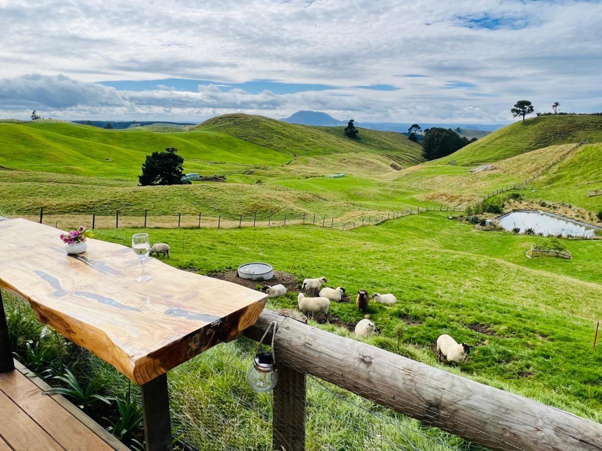 Hilltop Whakaipo Estate เทาโป ภายนอก รูปภาพ