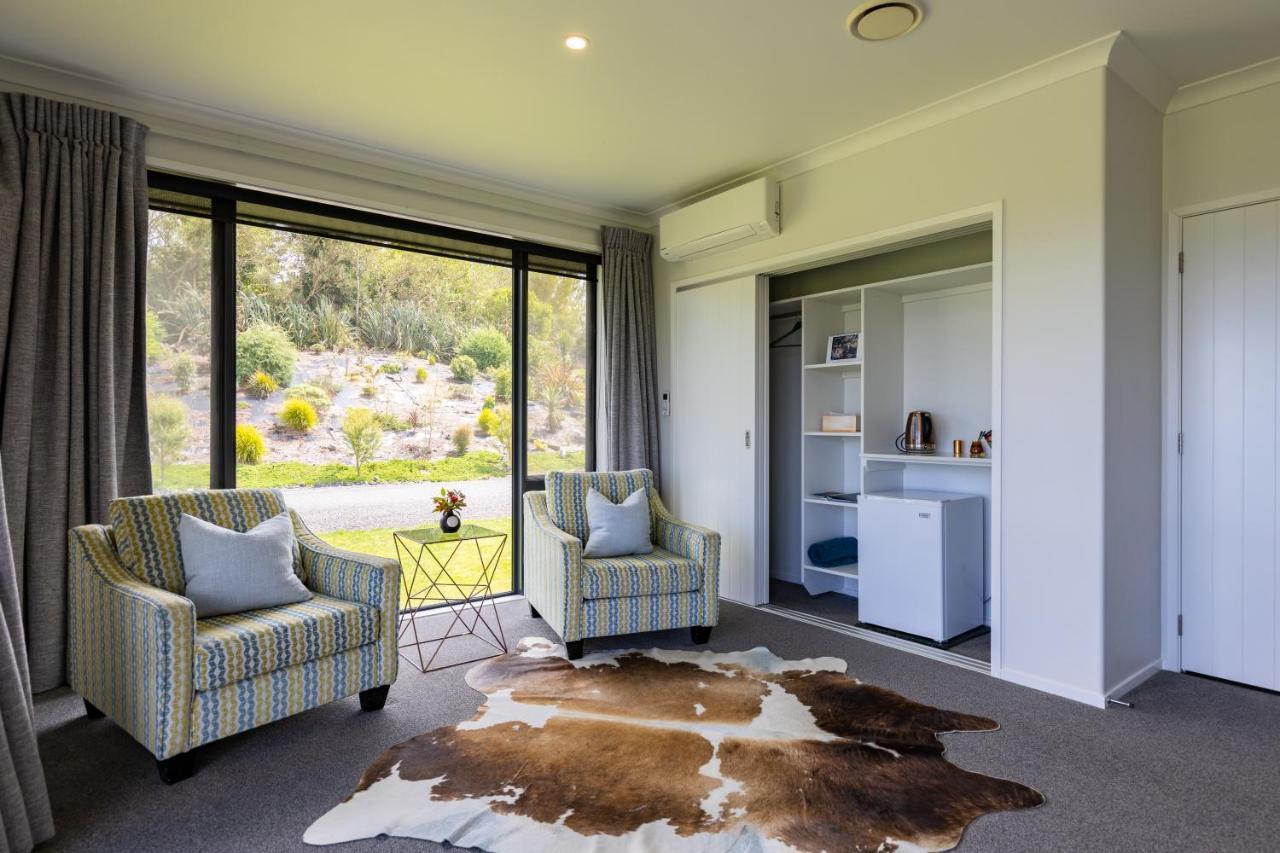 Hilltop Whakaipo Estate เทาโป ภายนอก รูปภาพ