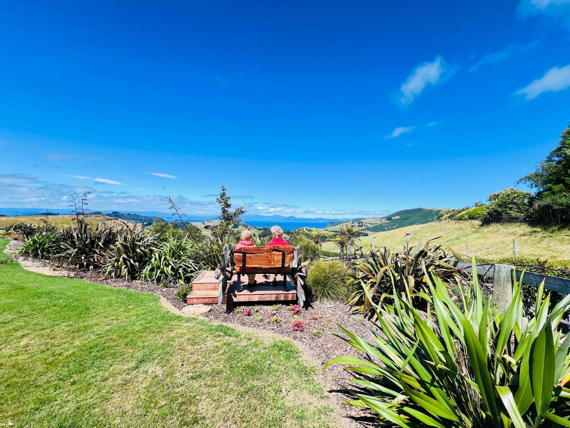 Hilltop Whakaipo Estate เทาโป ภายนอก รูปภาพ