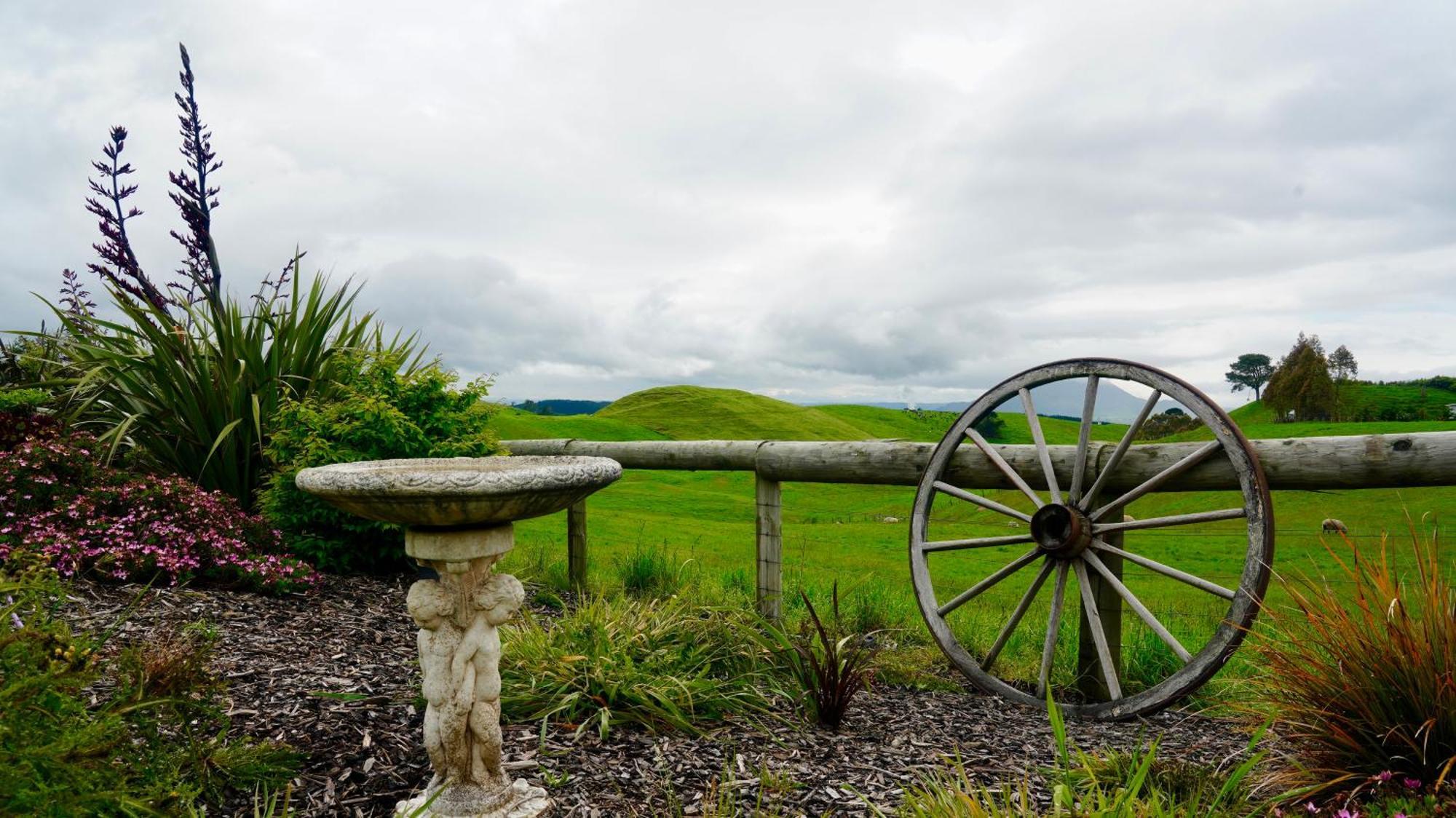 Hilltop Whakaipo Estate เทาโป ภายนอก รูปภาพ